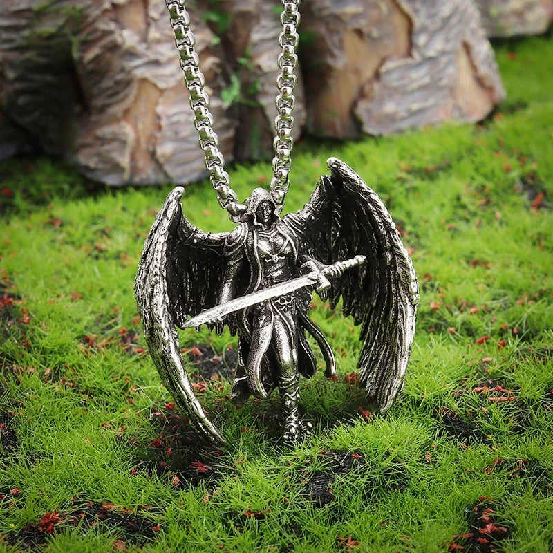 Gothic Skull Cross Pendant Necklace™